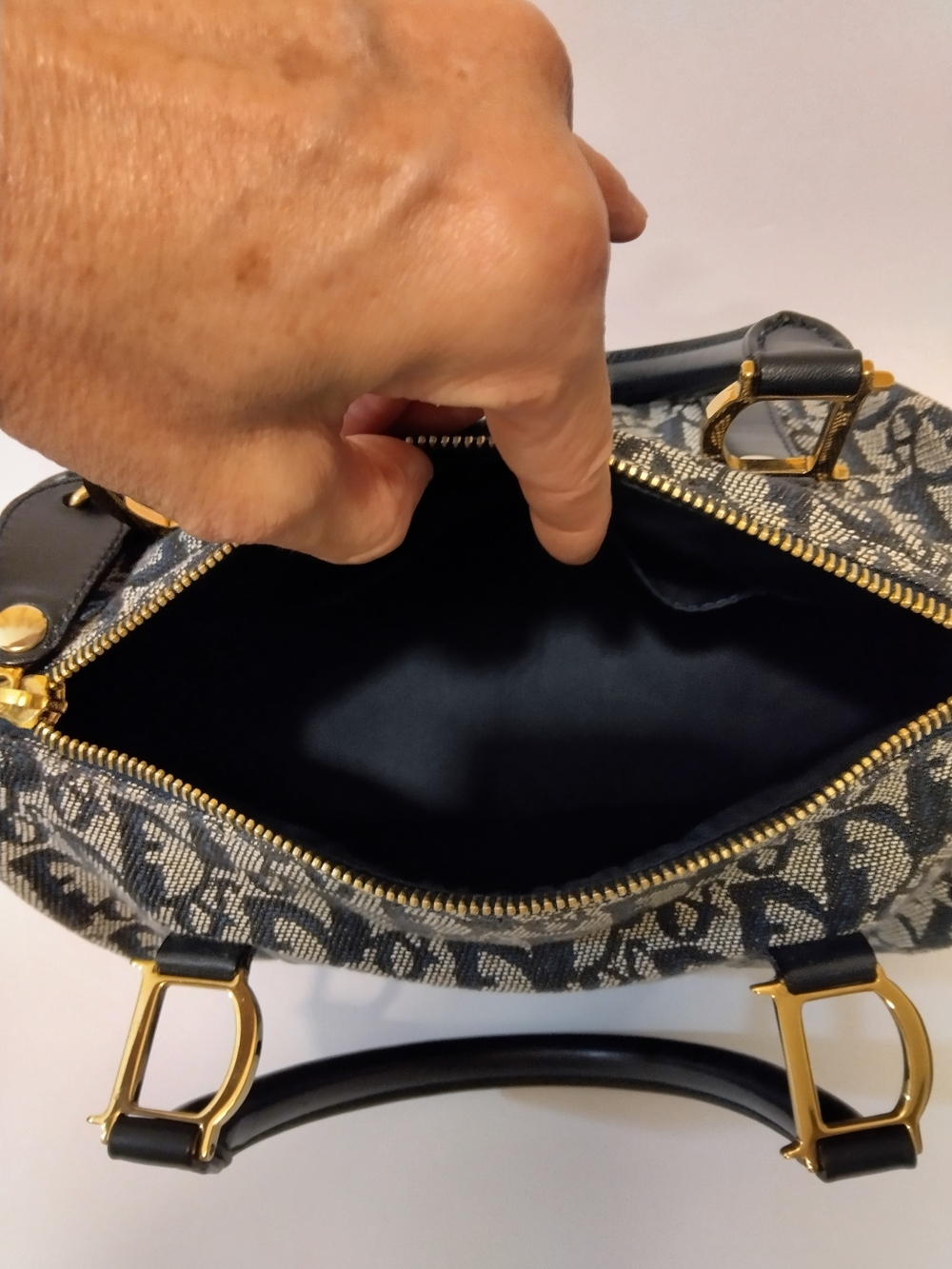 Christian Dior Vintage Navy Blue Trotter Boston Bag Diorissimo Canvas Small EUC - Picture 11 of 14